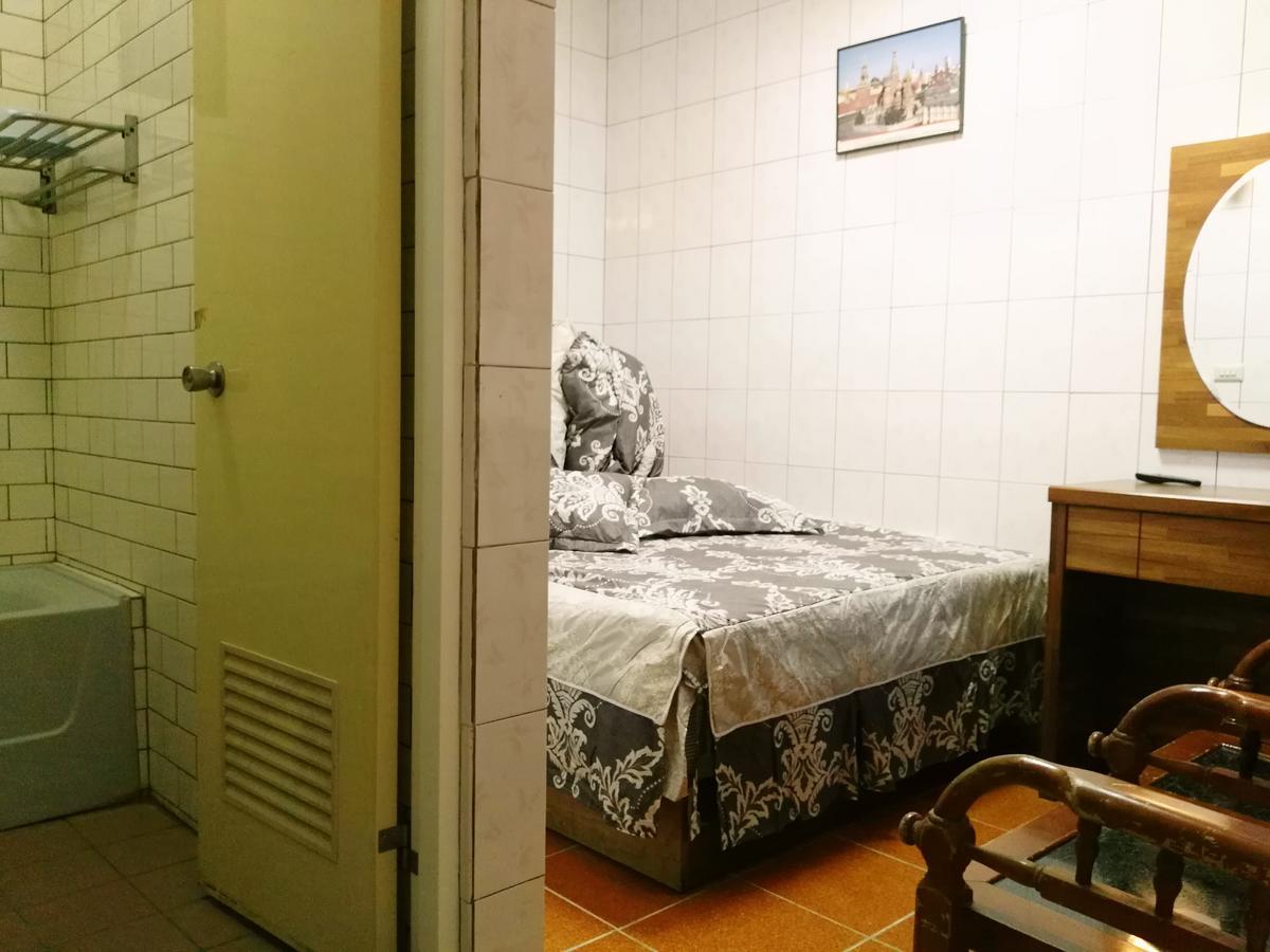Qun Feng Hotel Фенчиху Екстериор снимка