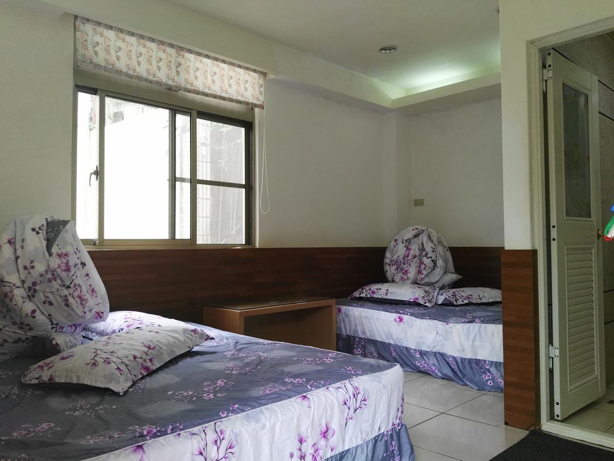 Qun Feng Hotel Фенчиху Екстериор снимка